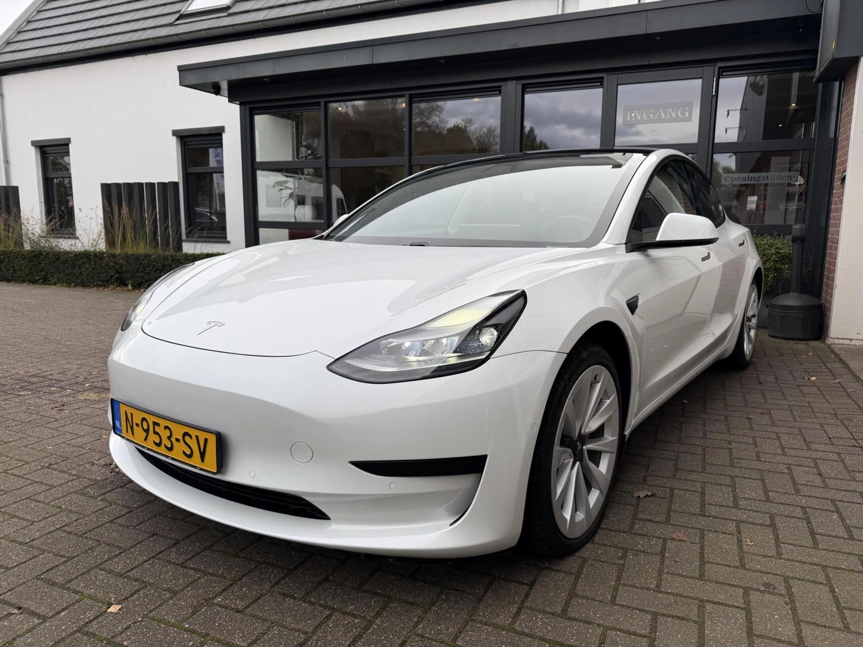 Hoofdafbeelding Tesla Model 3