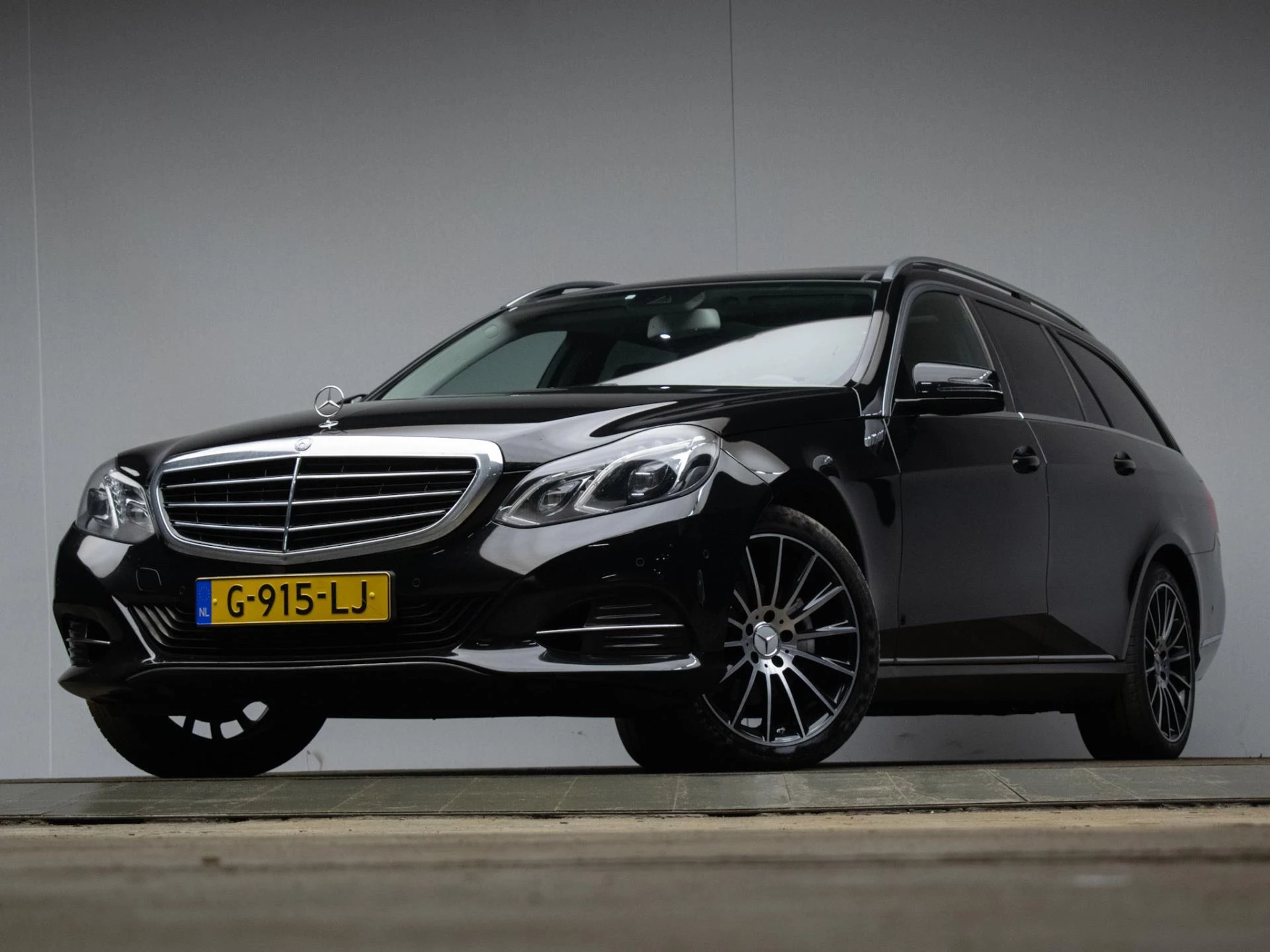 Hoofdafbeelding Mercedes-Benz E-Klasse