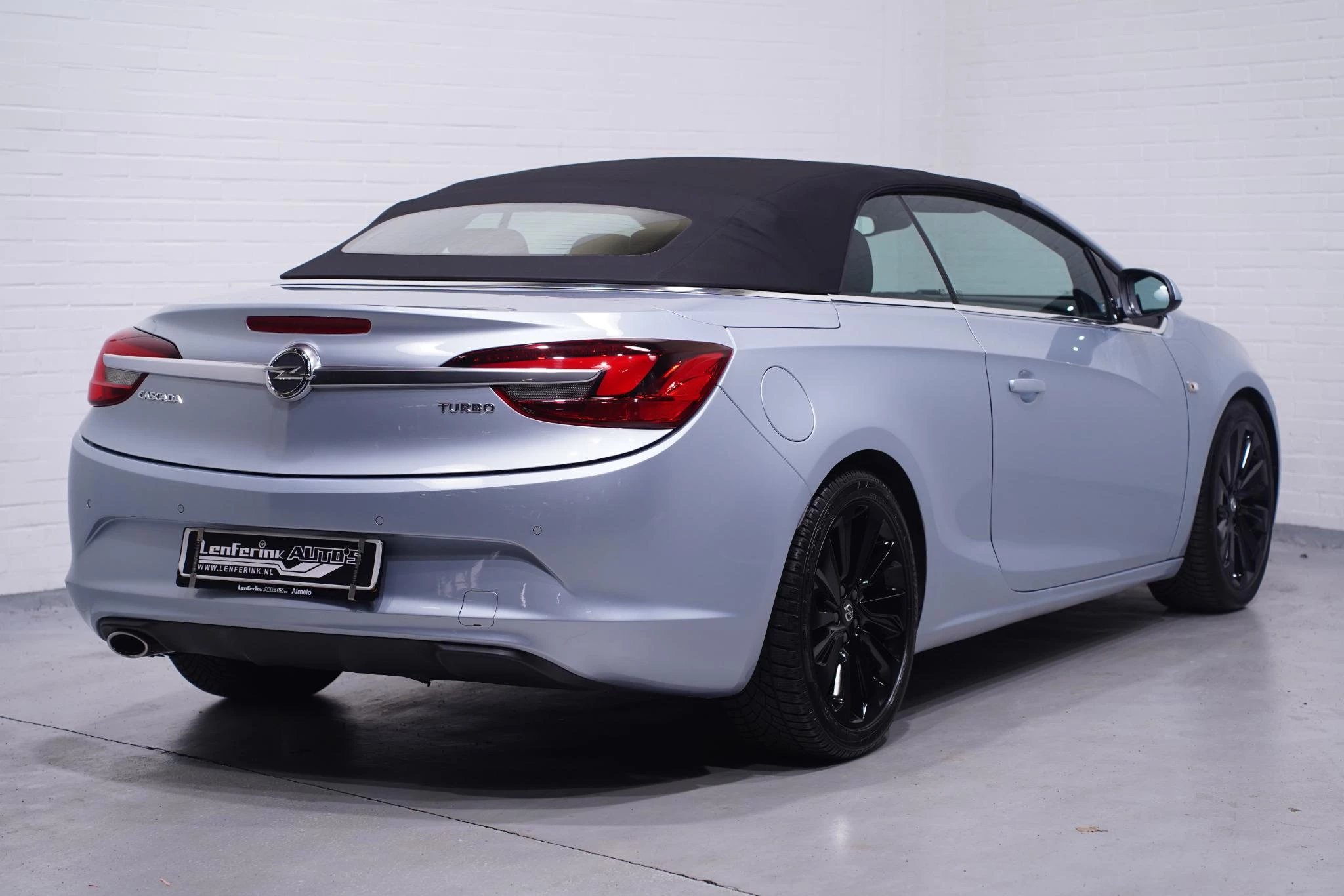 Hoofdafbeelding Opel Cascada