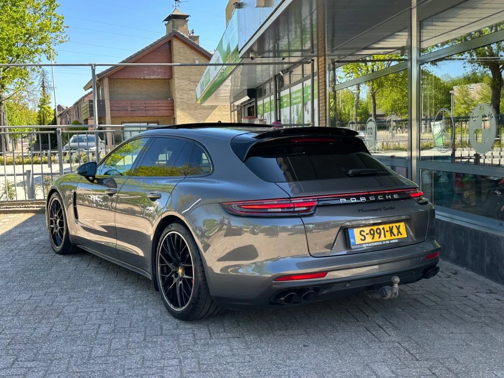 Hoofdafbeelding Porsche Panamera
