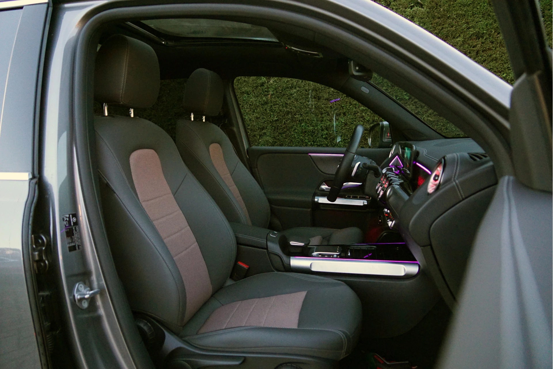 Hoofdafbeelding Mercedes-Benz EQB