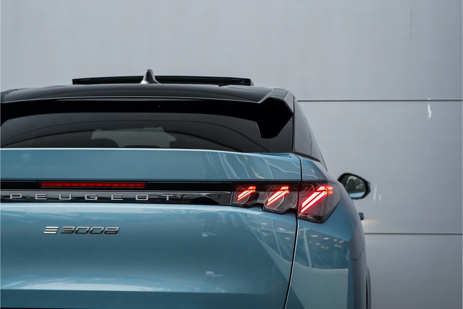 Hoofdafbeelding Peugeot e-3008