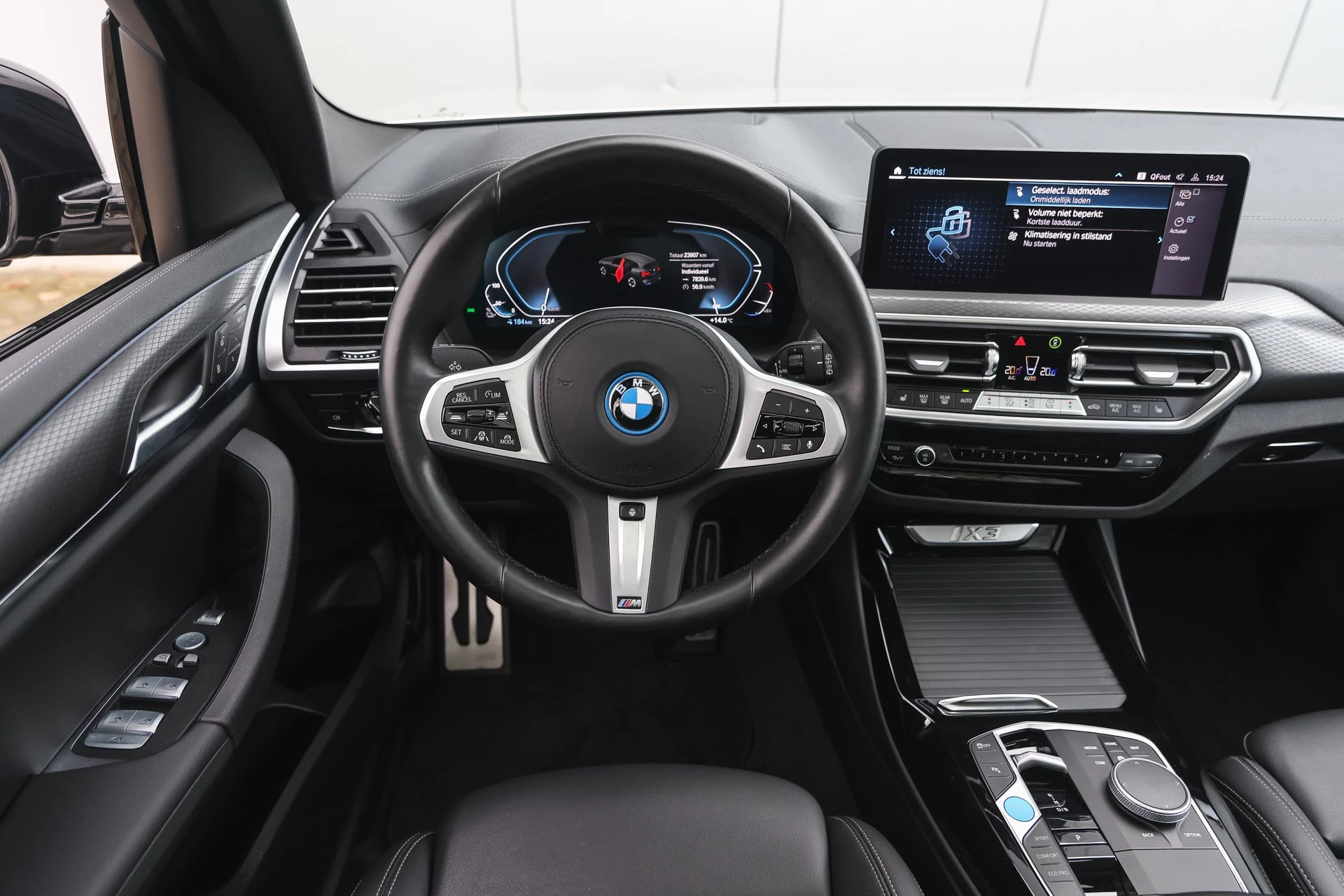 Hoofdafbeelding BMW iX3
