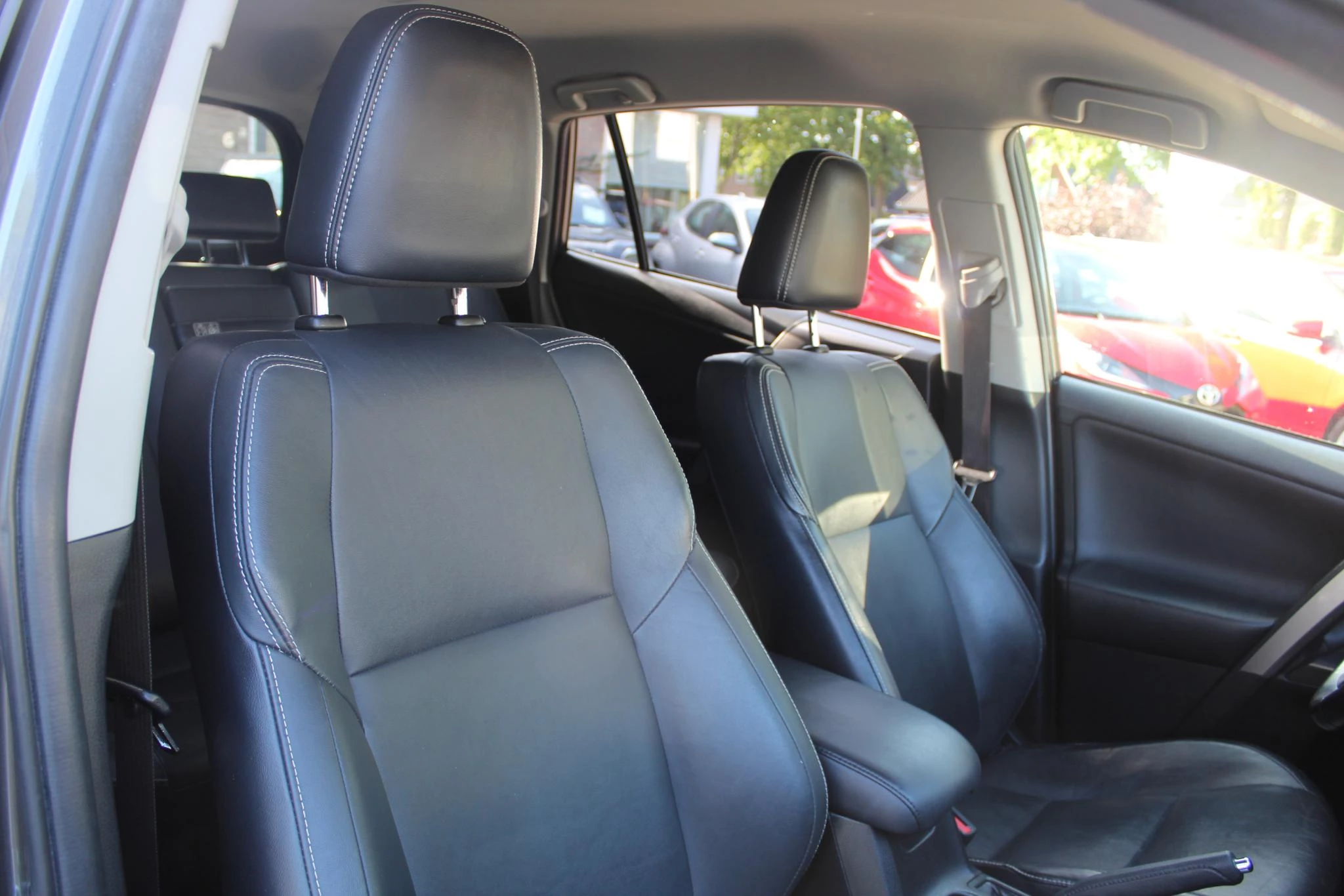 Hoofdafbeelding Toyota RAV4