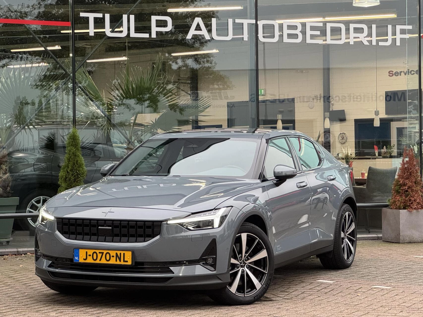 Hoofdafbeelding Polestar 2