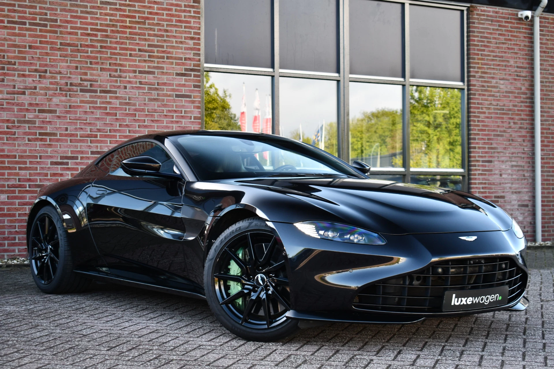 Hoofdafbeelding Aston Martin V8 Vantage