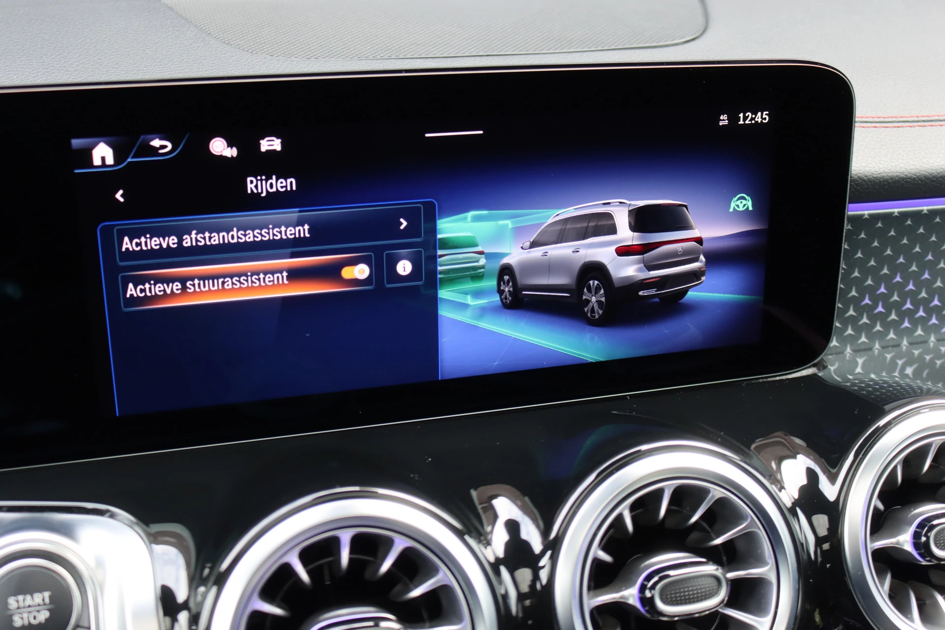 Hoofdafbeelding Mercedes-Benz EQB