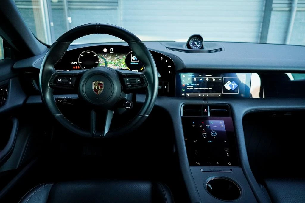 Hoofdafbeelding Porsche Taycan