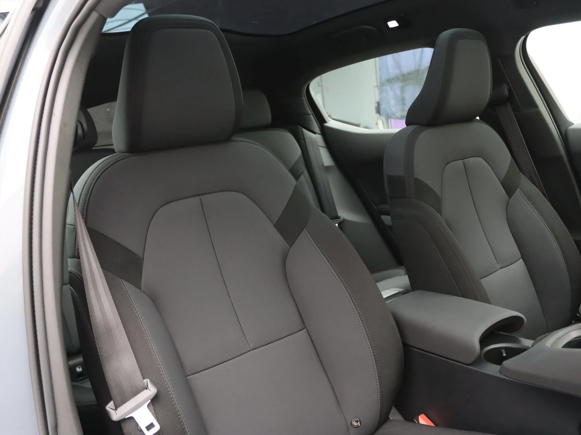 Hoofdafbeelding Polestar 2