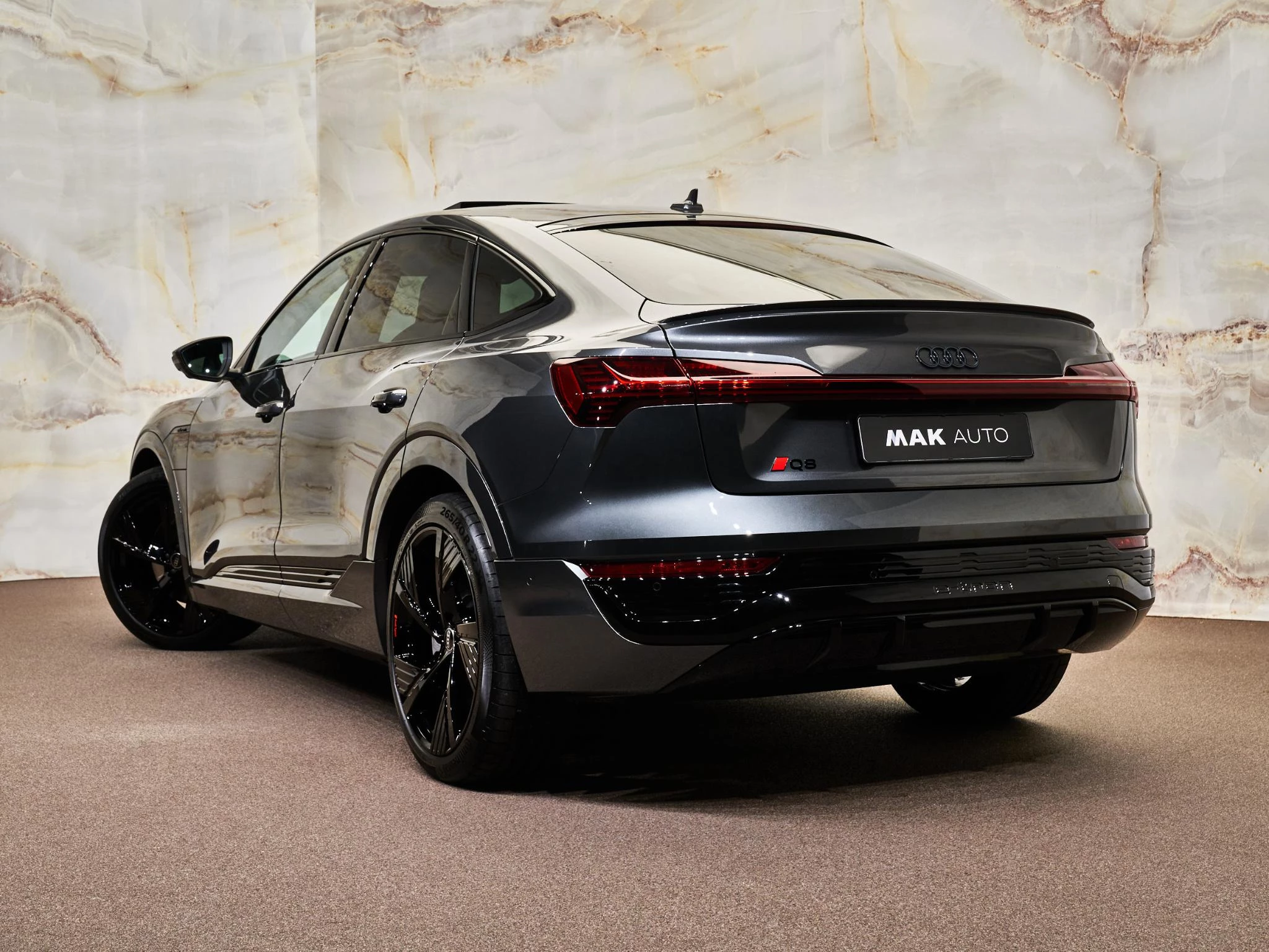 Hoofdafbeelding Audi Q8 Sportback e-tron