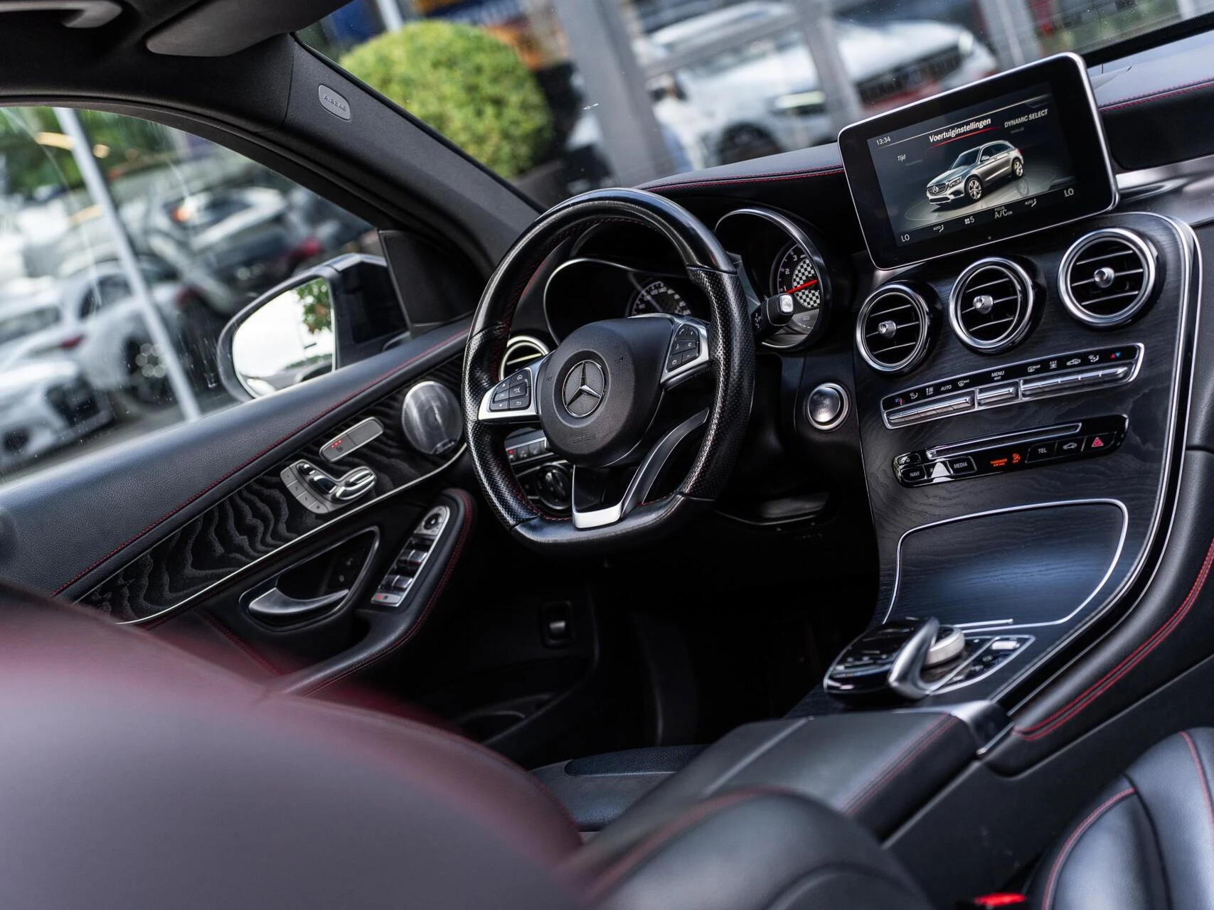 Hoofdafbeelding Mercedes-Benz GLC