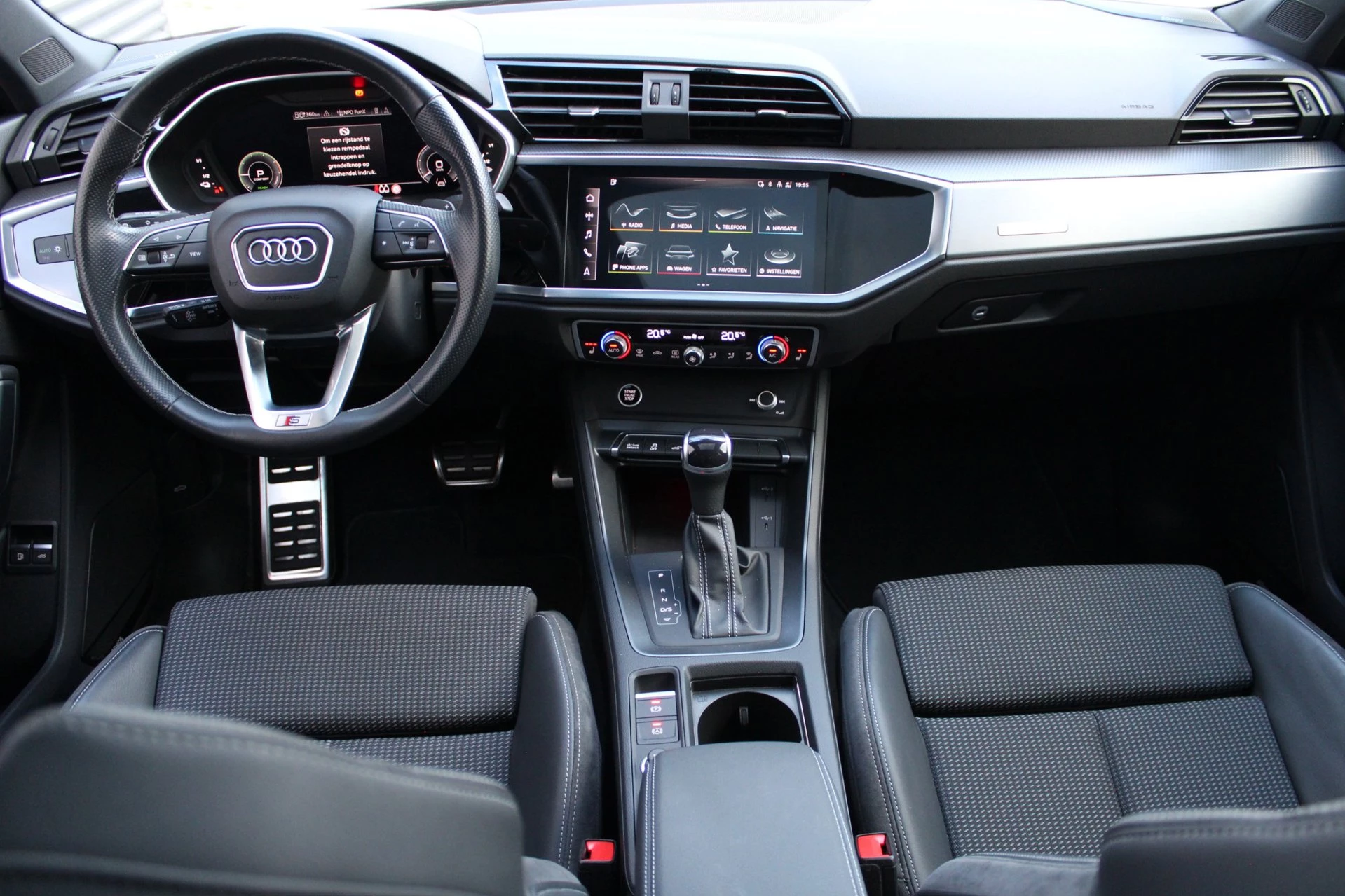 Hoofdafbeelding Audi Q3