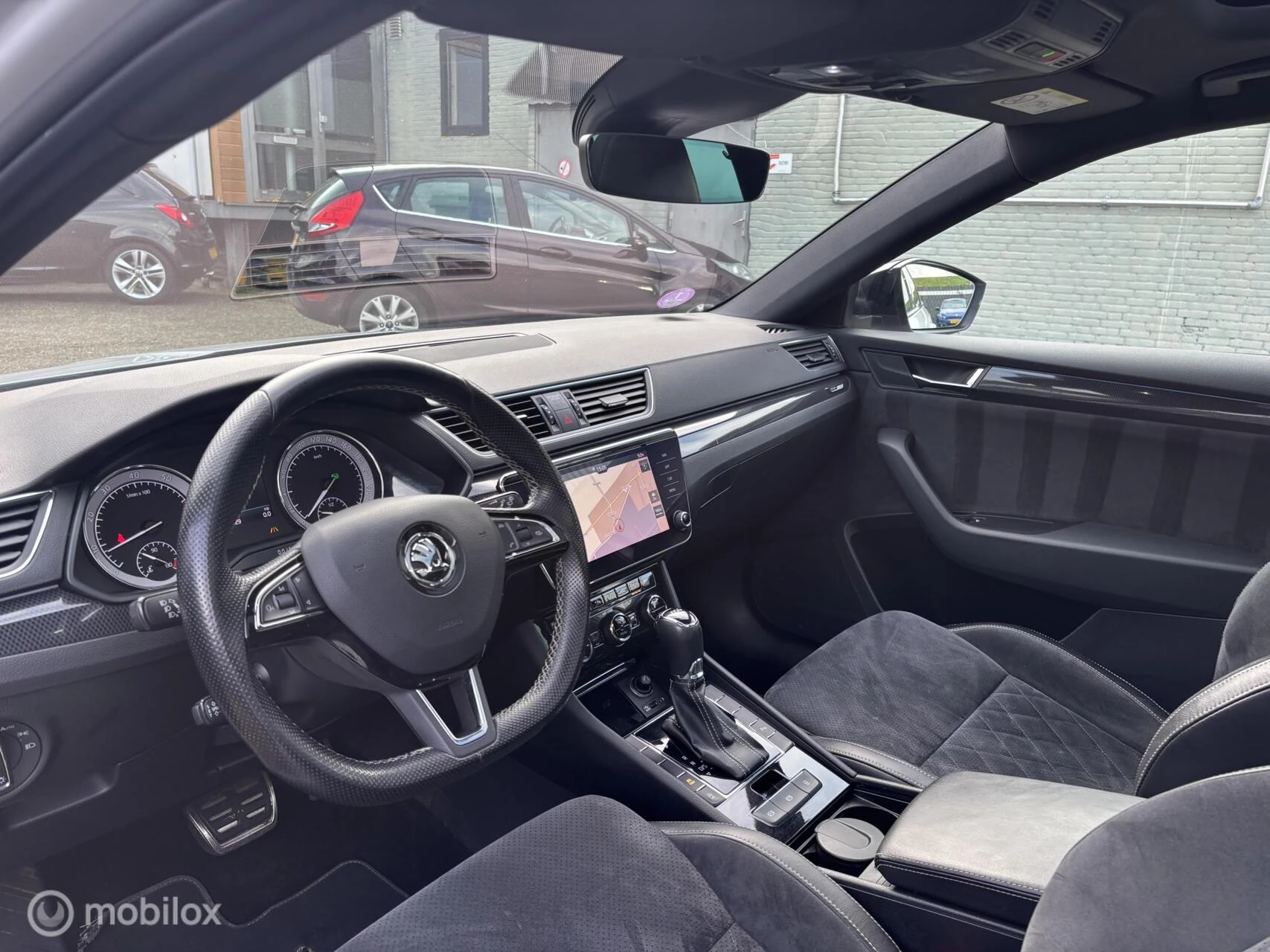 Hoofdafbeelding Škoda Superb