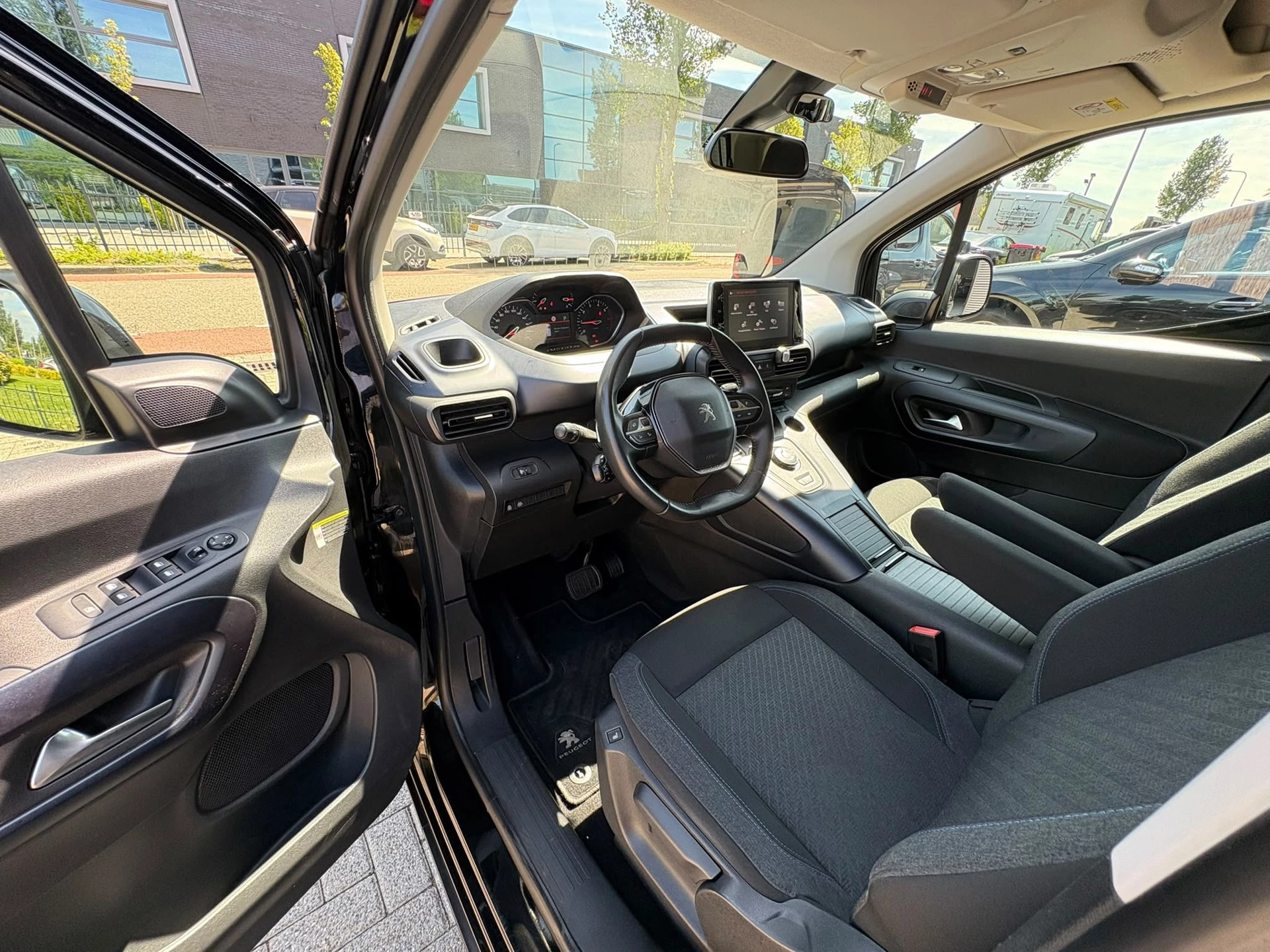 Hoofdafbeelding Peugeot Rifter