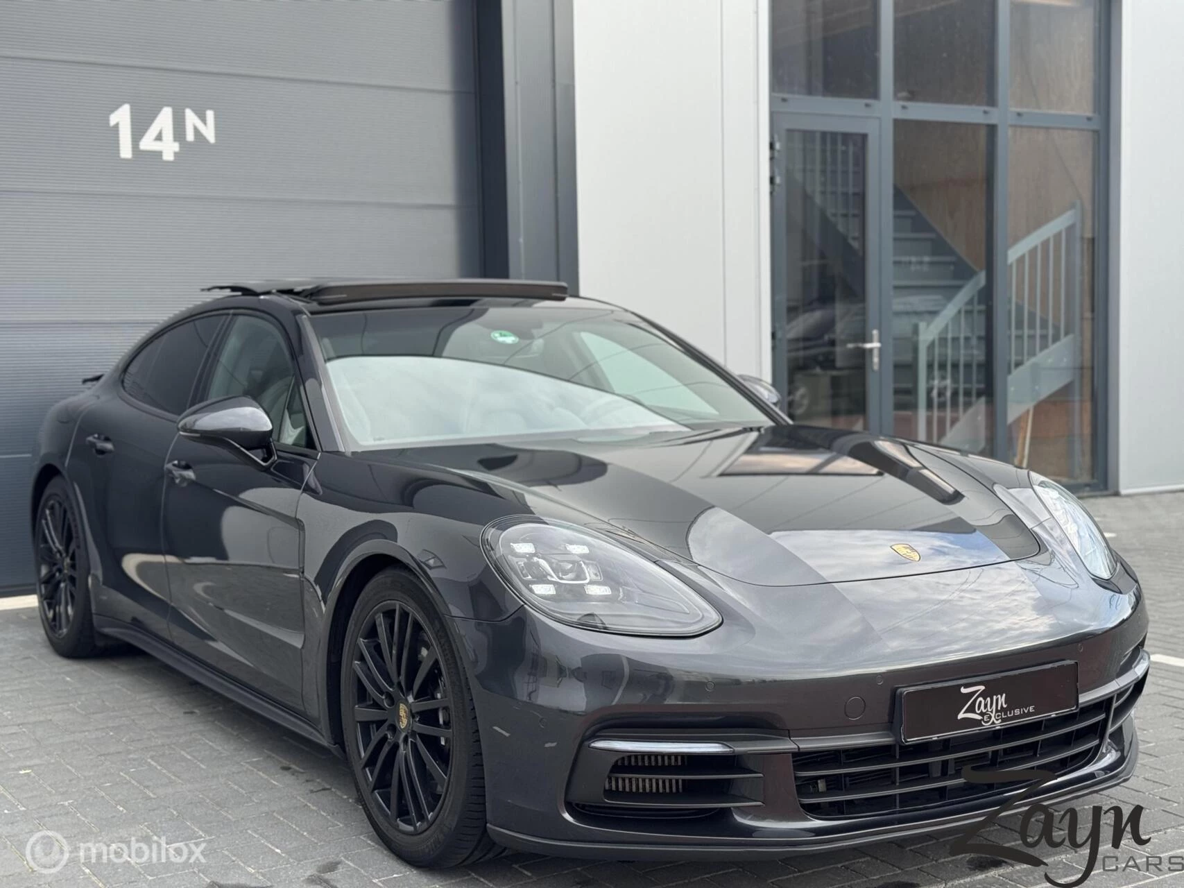 Hoofdafbeelding Porsche Panamera