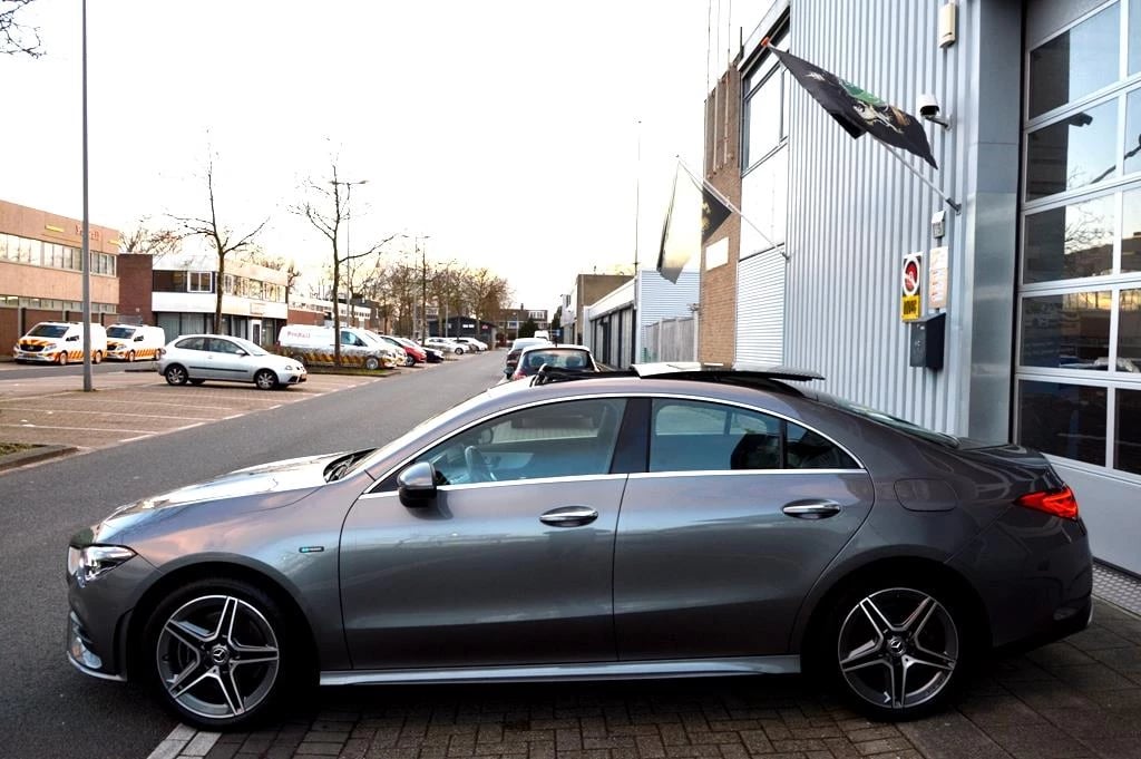 Hoofdafbeelding Mercedes-Benz CLA