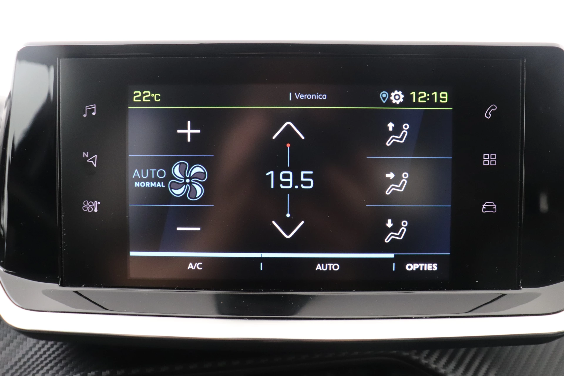 Hoofdafbeelding Peugeot e-208