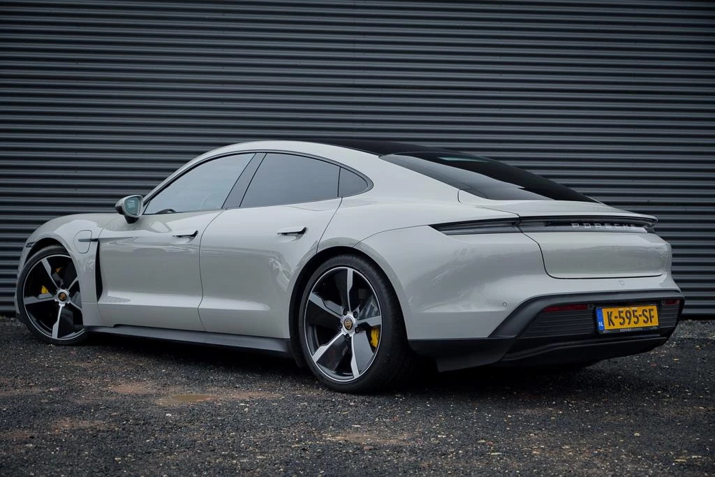 Hoofdafbeelding Porsche Taycan
