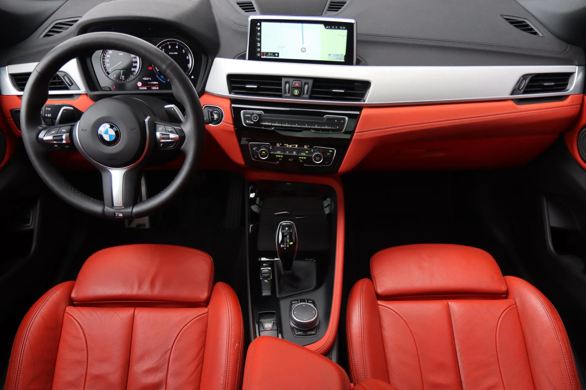 Hoofdafbeelding BMW X2