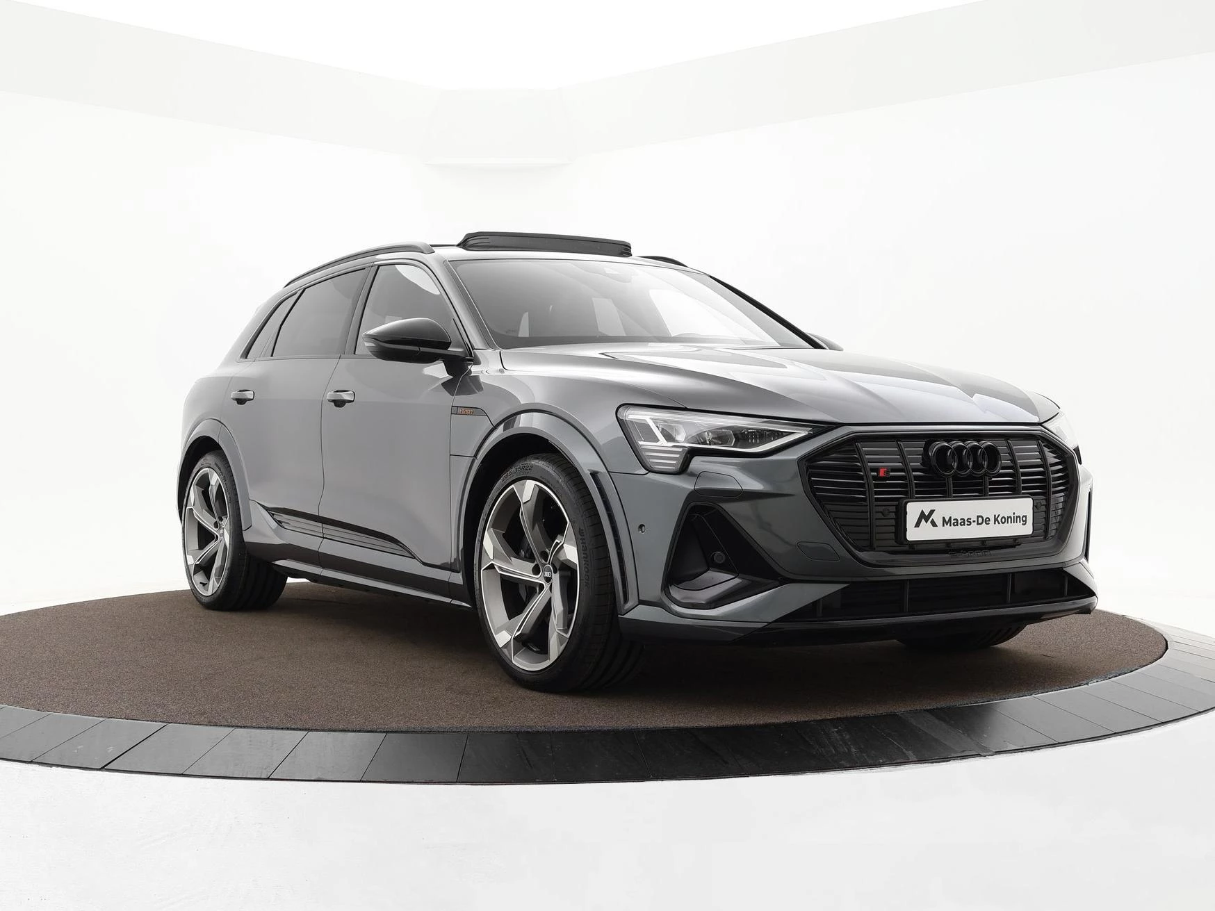 Hoofdafbeelding Audi e-tron