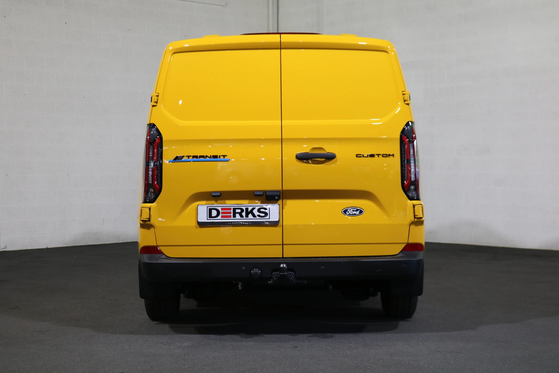 Hoofdafbeelding Ford E-Transit Custom