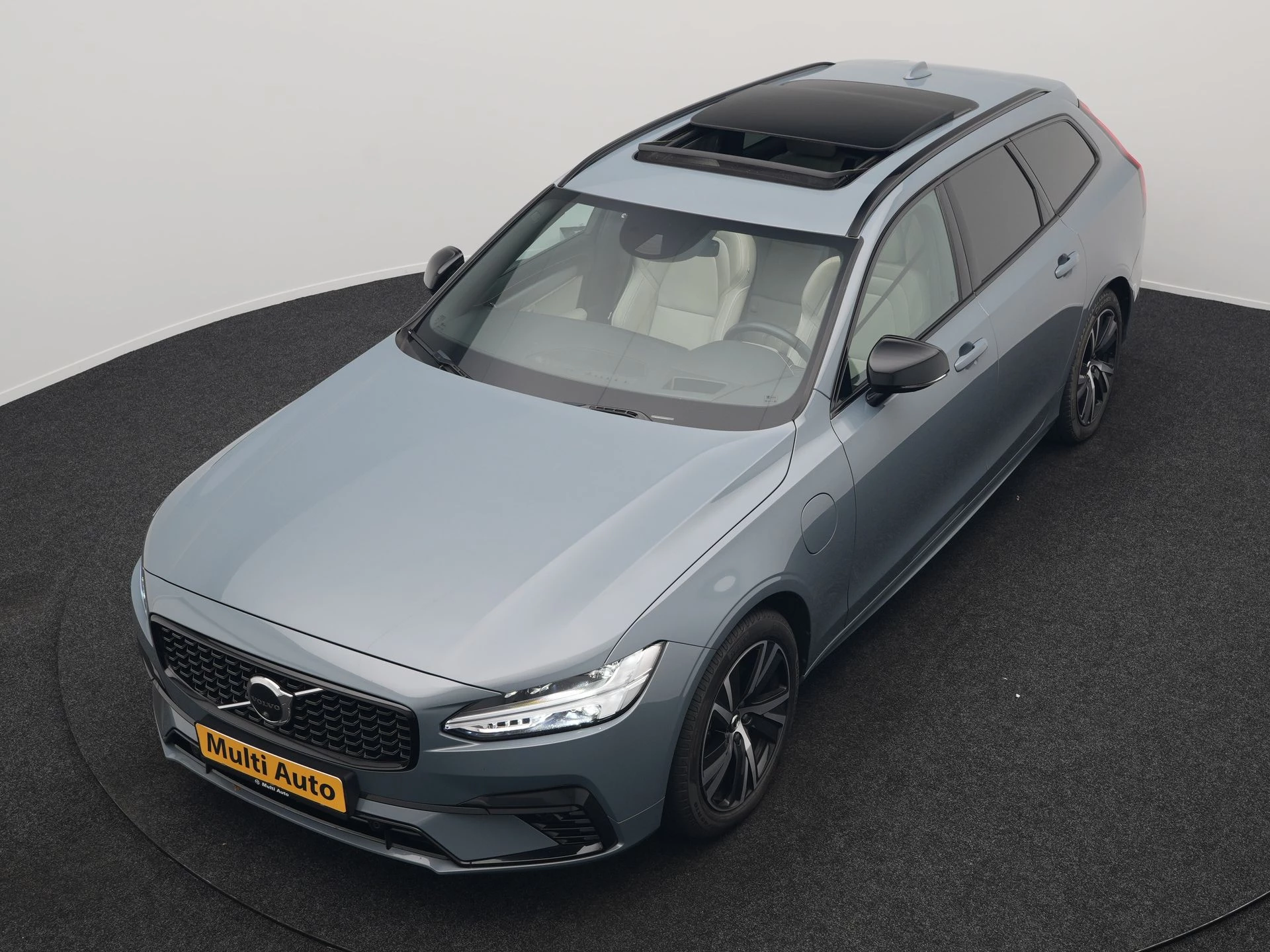 Hoofdafbeelding Volvo V90