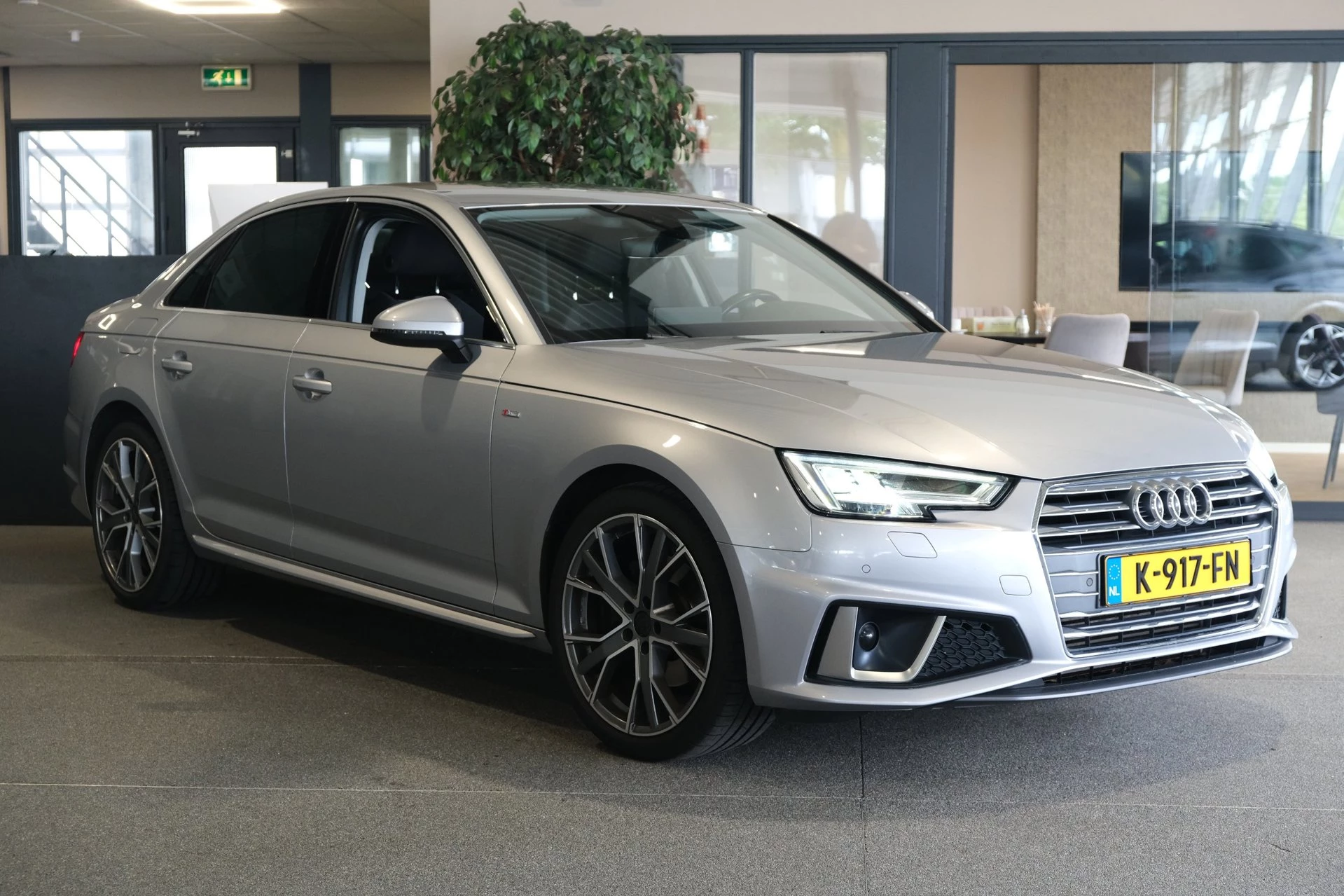 Hoofdafbeelding Audi A4