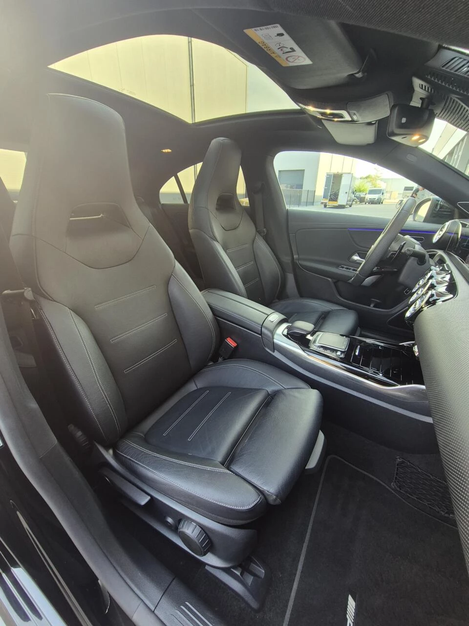 Hoofdafbeelding Mercedes-Benz CLA