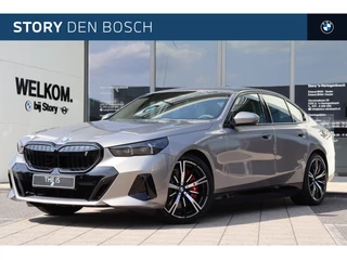 BMW i5 eDrive40 M Sport / Trekhaak / Achteruitrijcamera / M Sportonderstel / Stoelverwarming / Adaptieve LED / Parking Assistant / Harman-Kardon