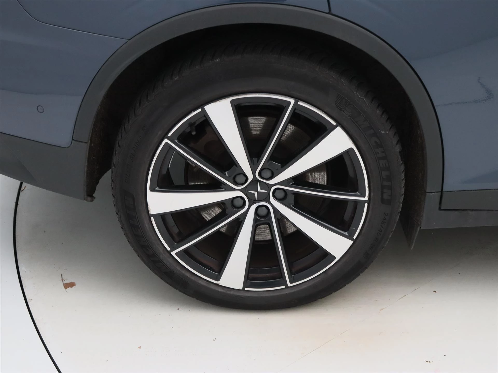 Hoofdafbeelding Polestar 2