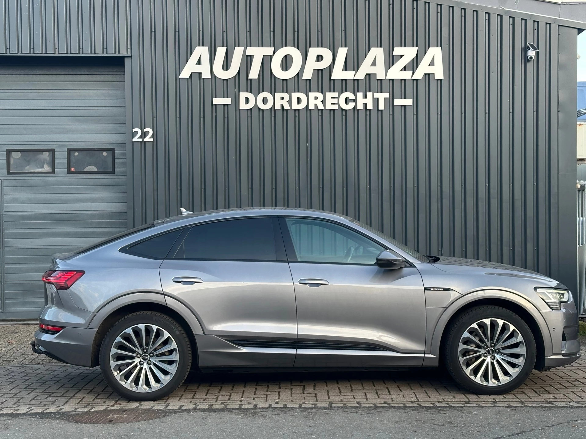 Hoofdafbeelding Audi e-tron