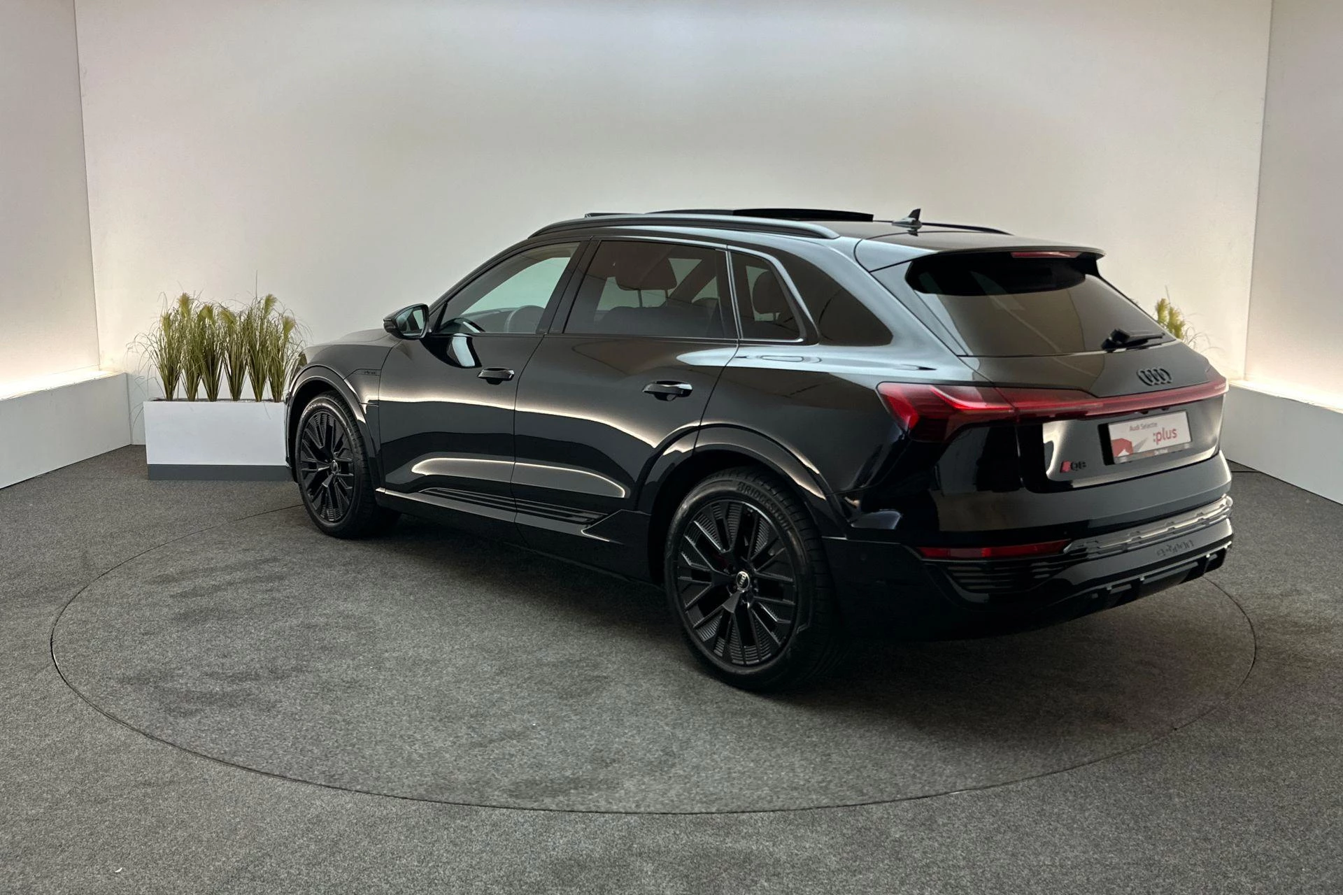 Hoofdafbeelding Audi Q8 e-tron