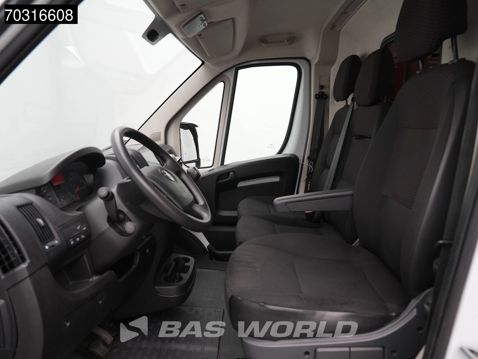 Hoofdafbeelding Opel Movano