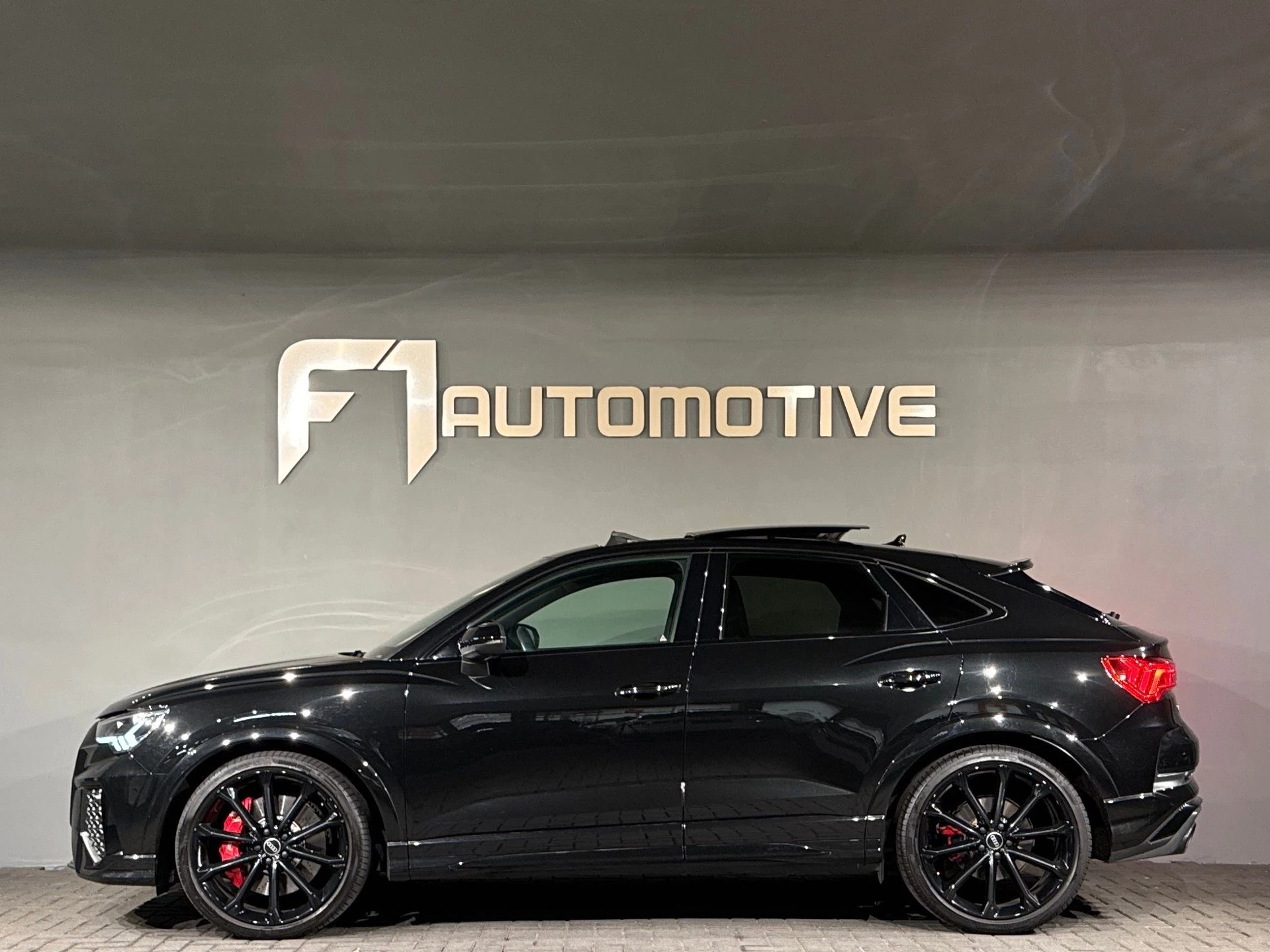 Hoofdafbeelding Audi RSQ3