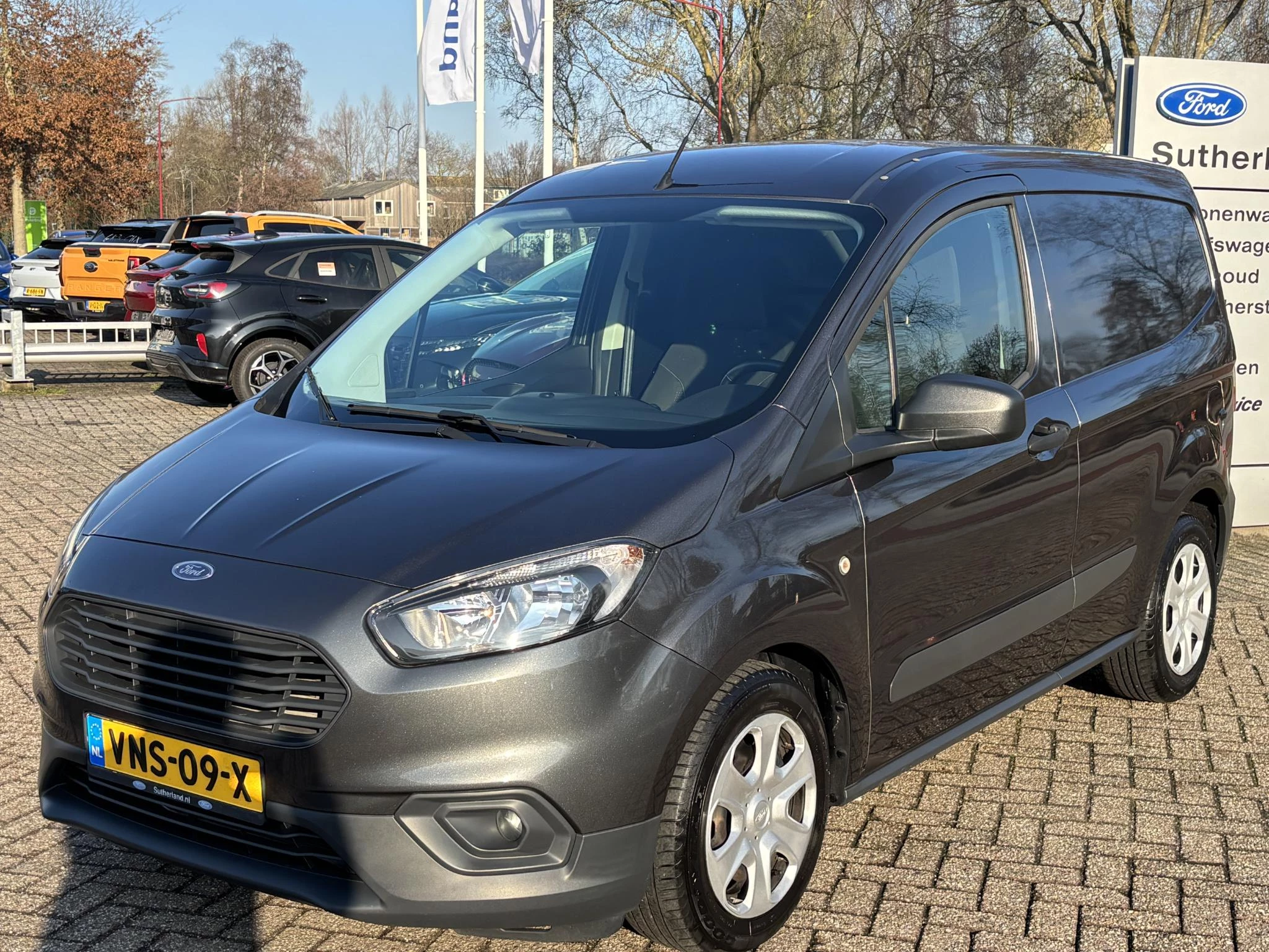 Hoofdafbeelding Ford Transit Courier