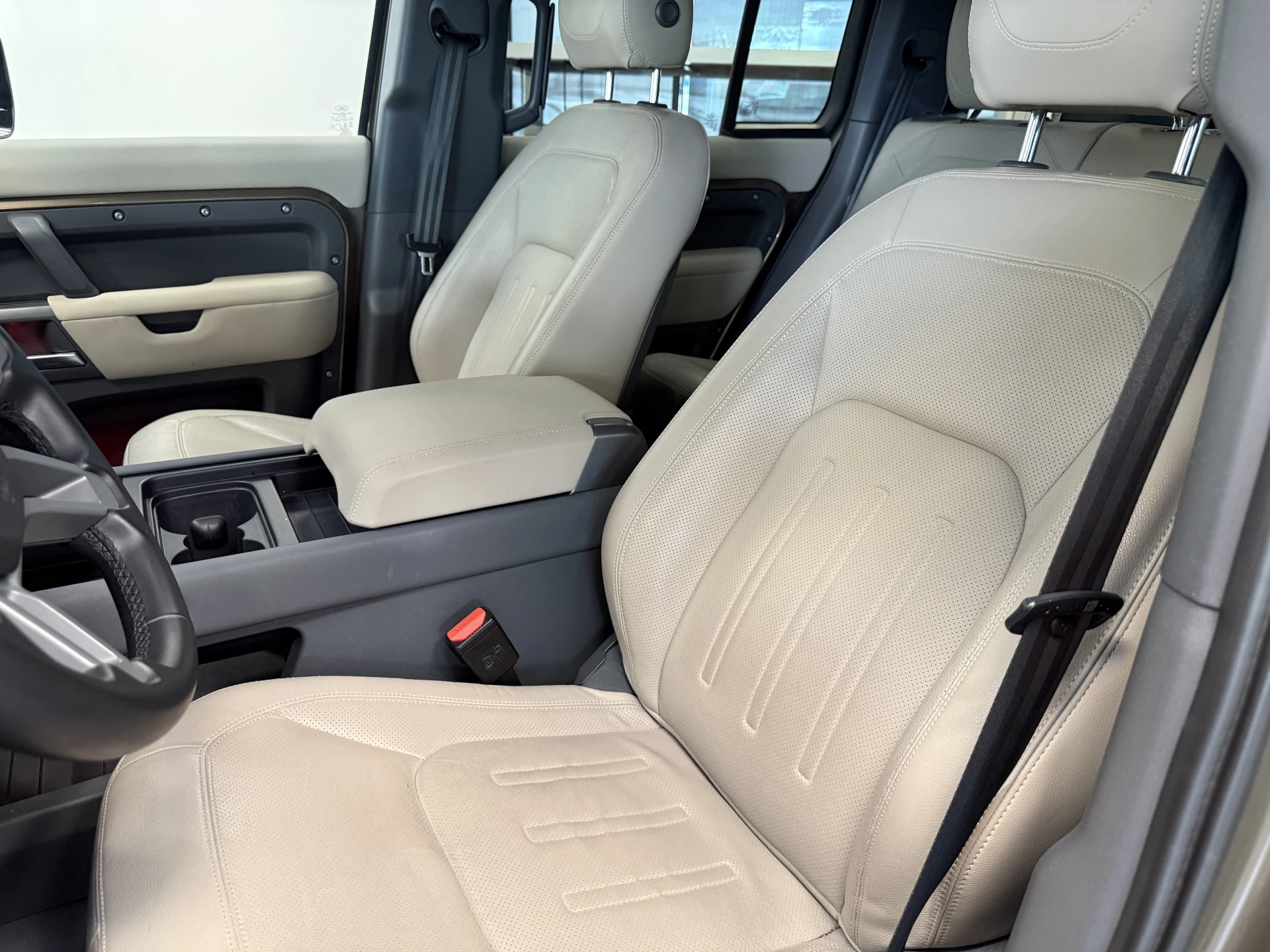 Hoofdafbeelding Land Rover Defender