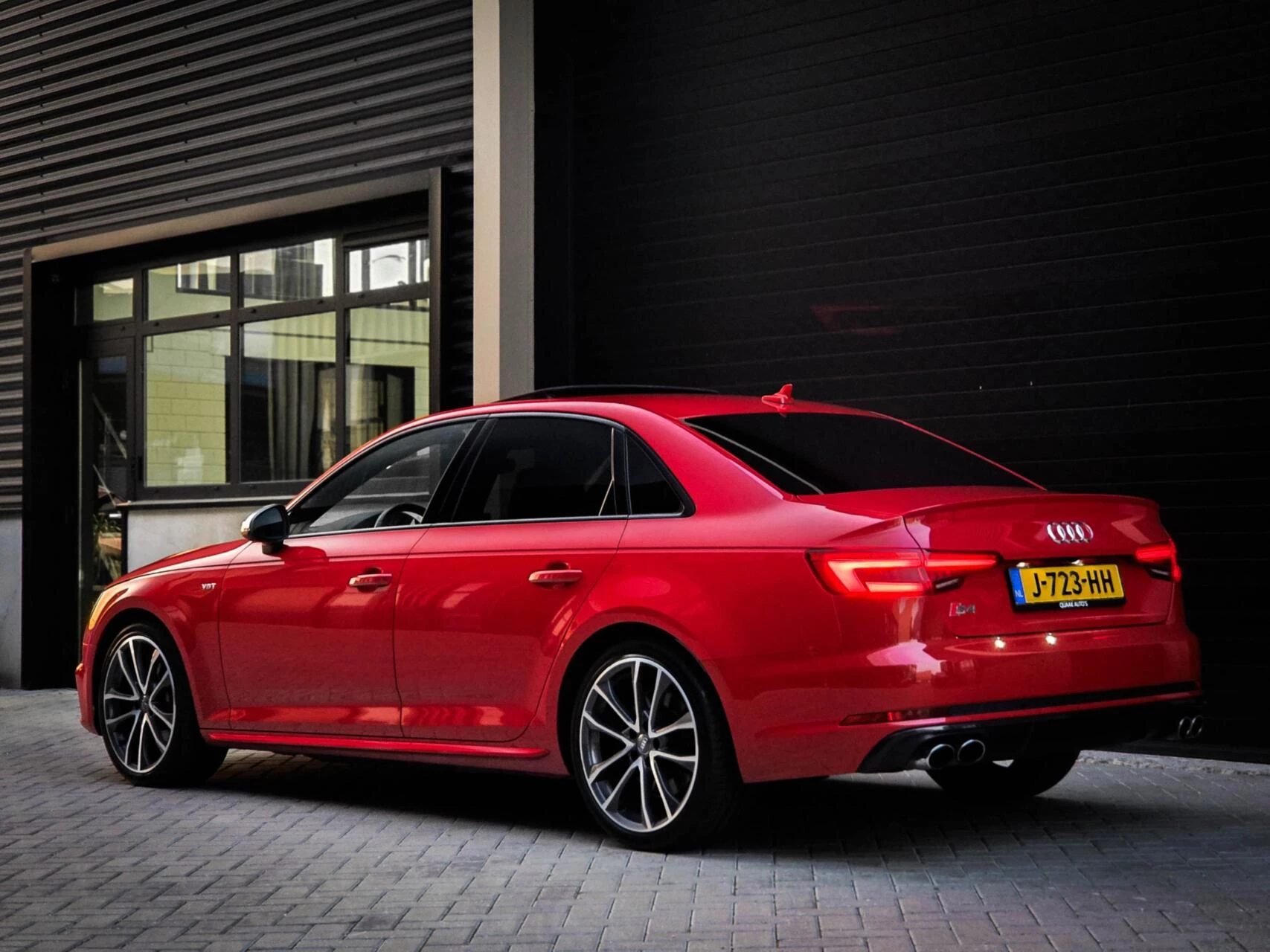 Hoofdafbeelding Audi S4