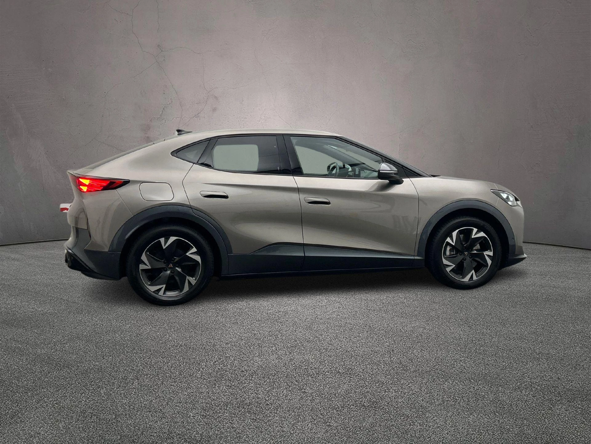 Hoofdafbeelding CUPRA Tavascan