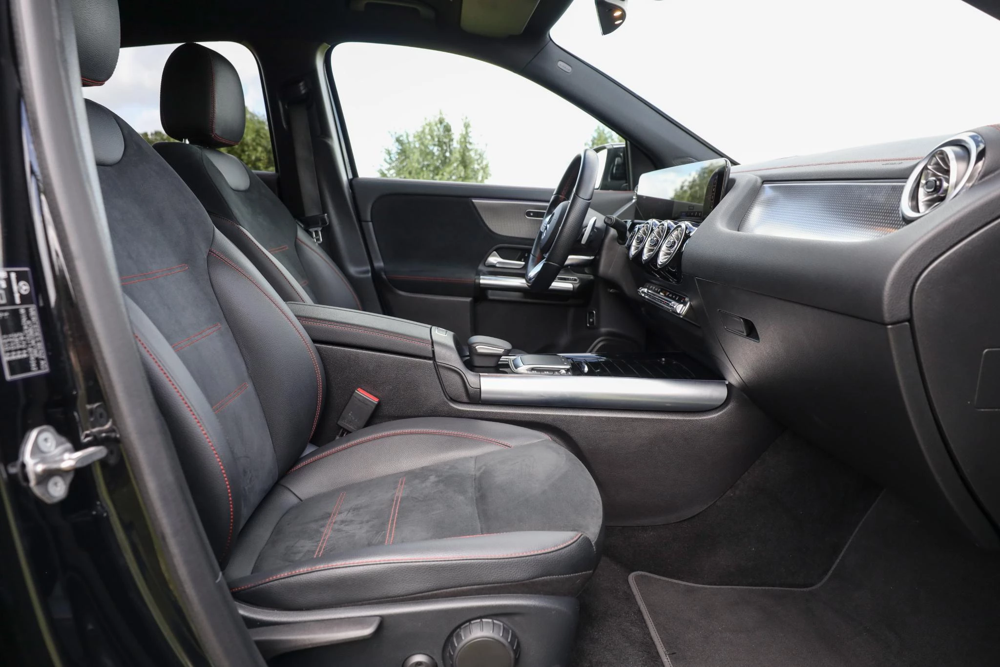 Hoofdafbeelding Mercedes-Benz EQA