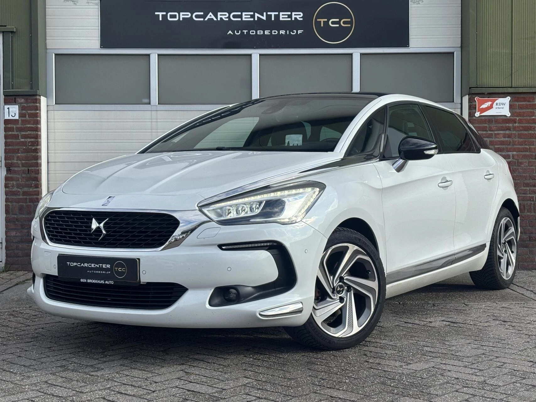 Hoofdafbeelding DS DS 5