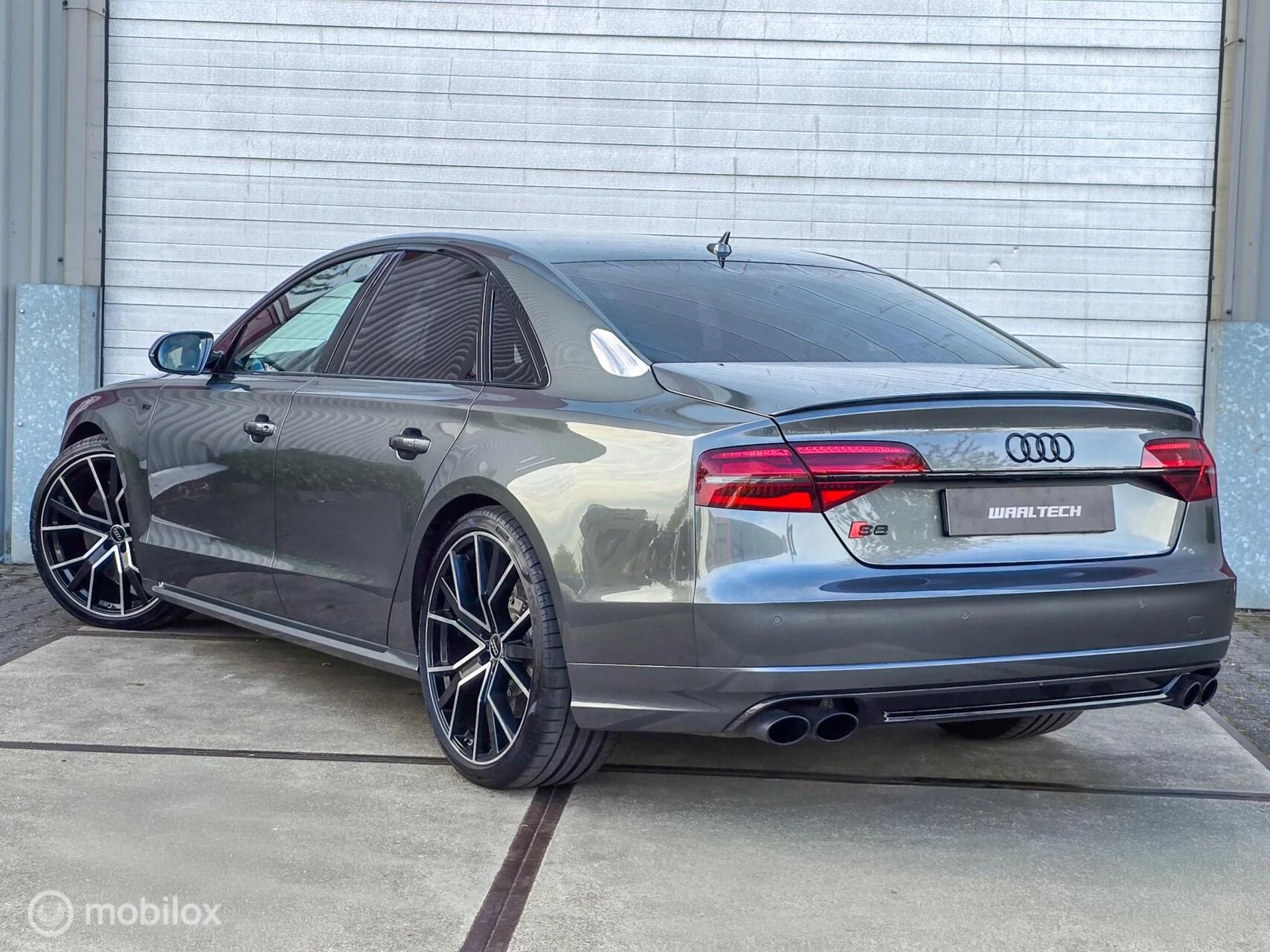 Hoofdafbeelding Audi S8