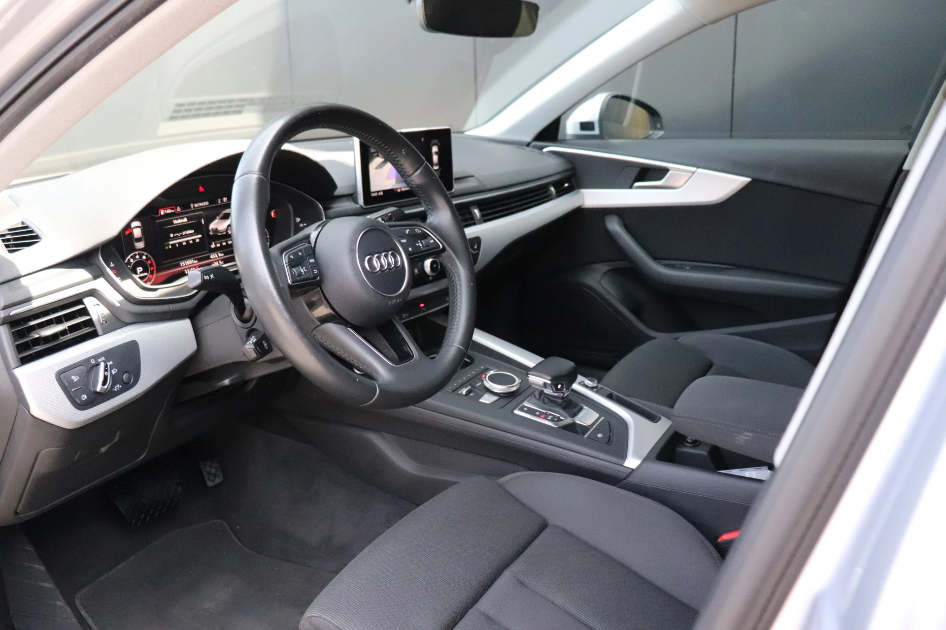 Hoofdafbeelding Audi A4