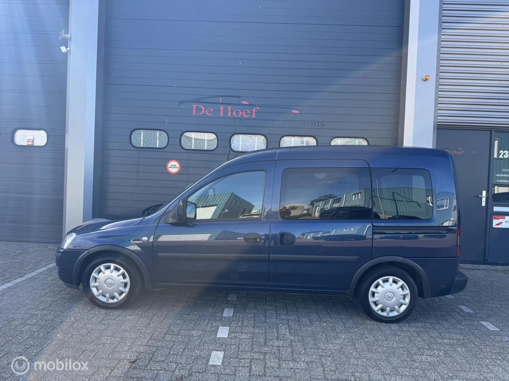 Hoofdafbeelding Opel Tour