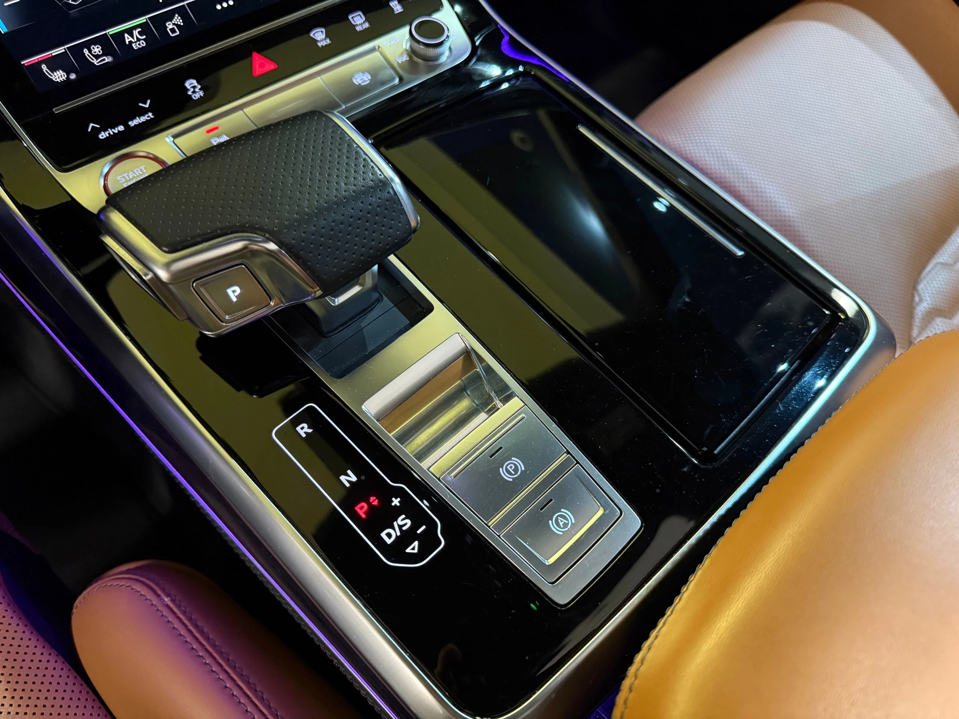 Hoofdafbeelding Audi RSQ8