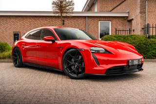Hoofdafbeelding Porsche Taycan Porsche Taycan Cross Turismo 4 GTS Pakket | Garantie 01-2028 | 1e Eigenaar | 21'' Vossen | BOSE | Sportchrono |