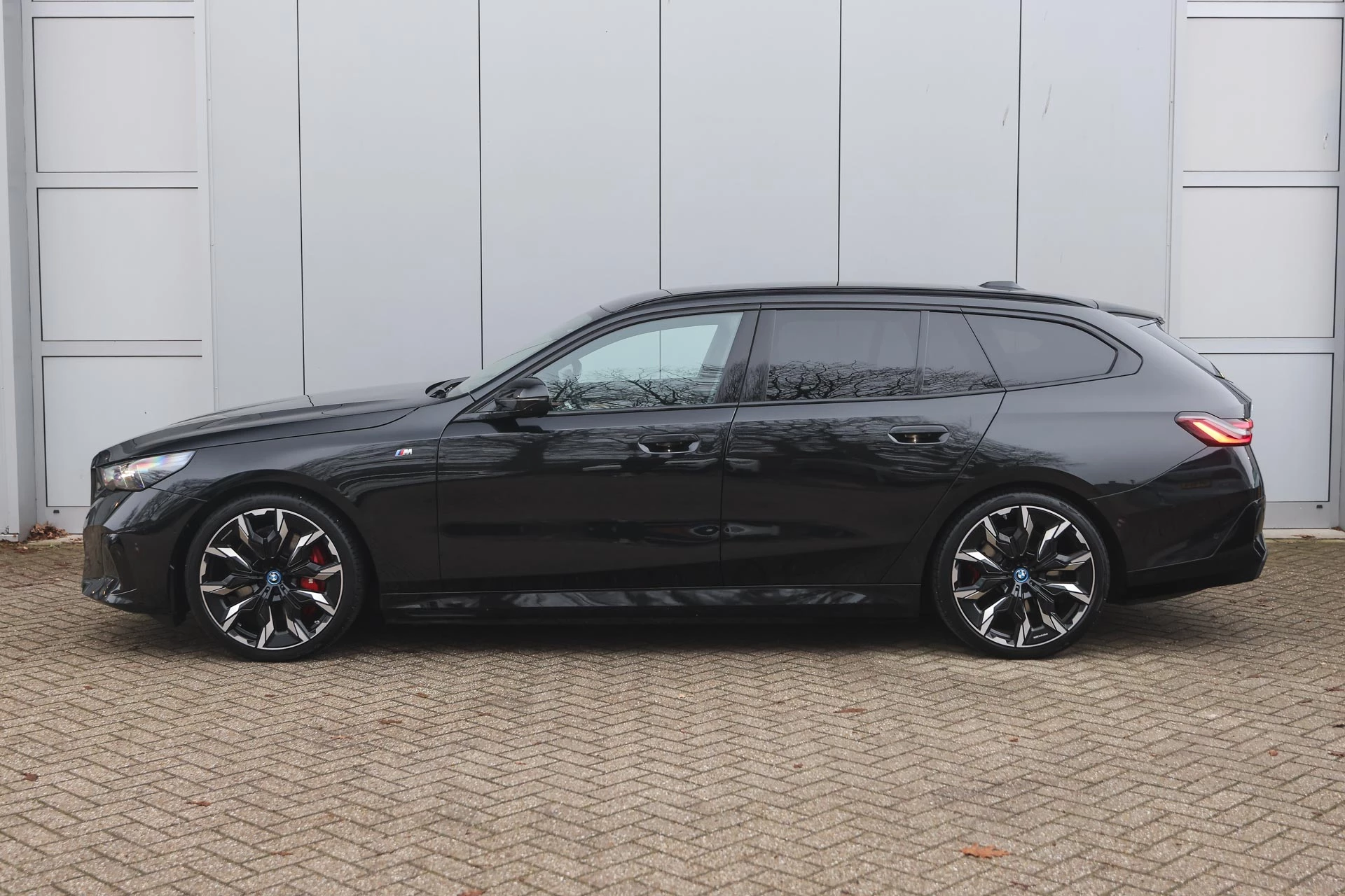 Hoofdafbeelding BMW i5