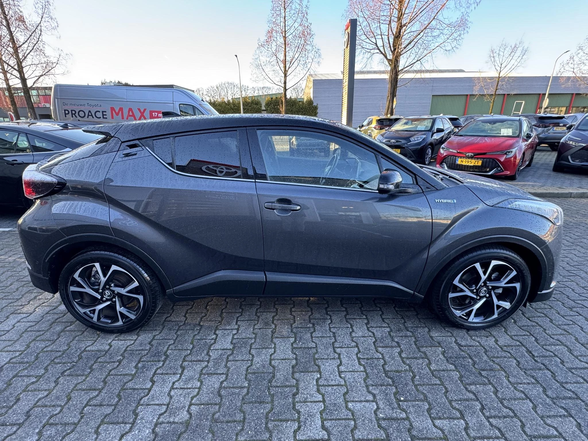 Hoofdafbeelding Toyota C-HR