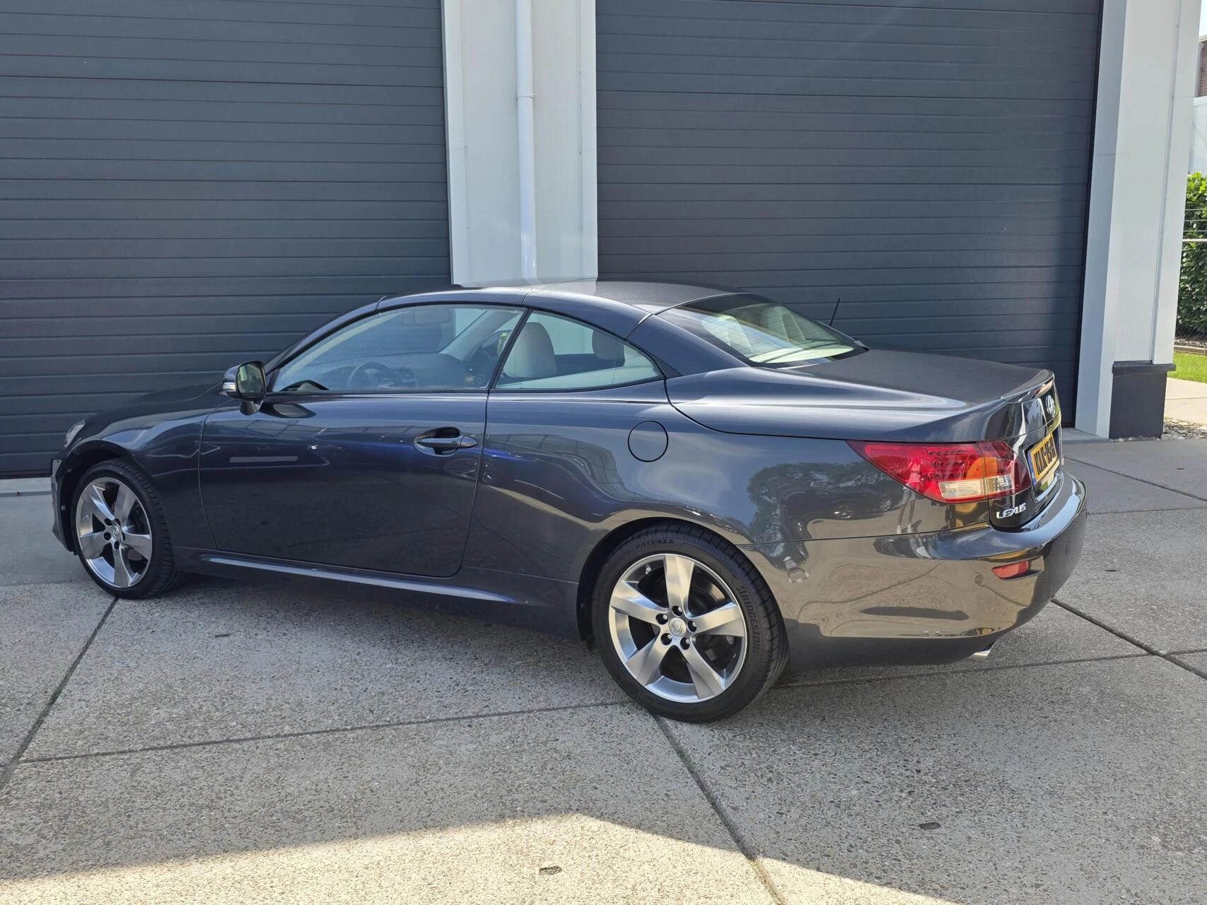 Hoofdafbeelding Lexus IS