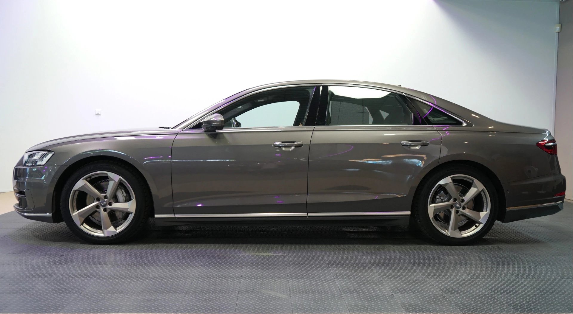 Hoofdafbeelding Audi A8