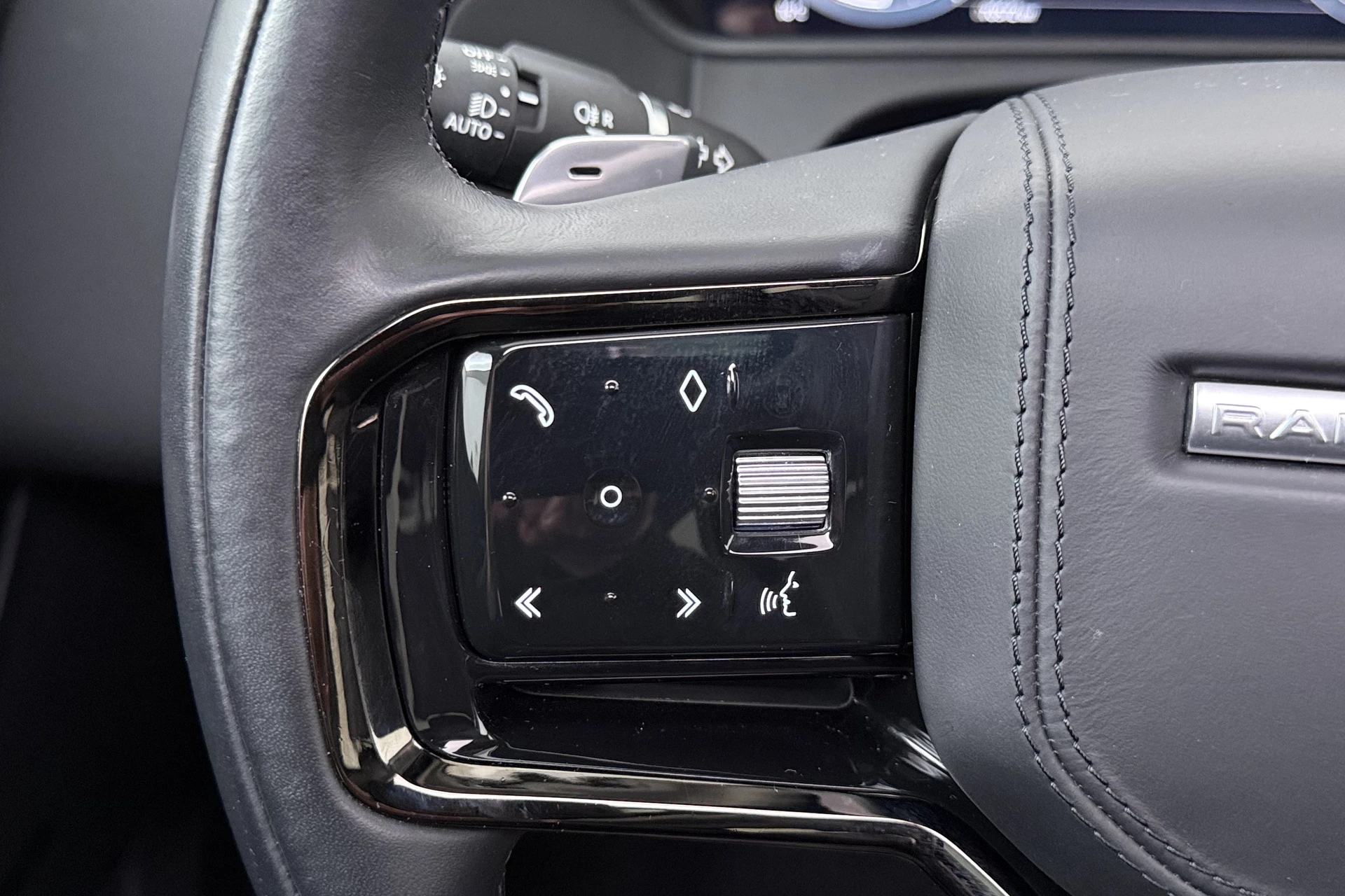 Hoofdafbeelding Land Rover Range Rover Velar